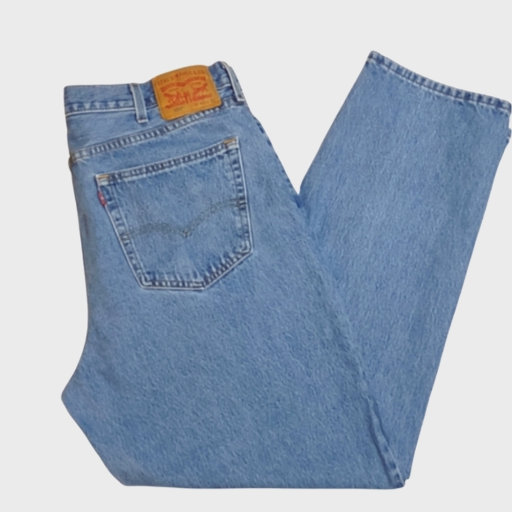 Men's Levi's Blue Jeans 550 Size 40x32 Relaxed Fit Straight Leg